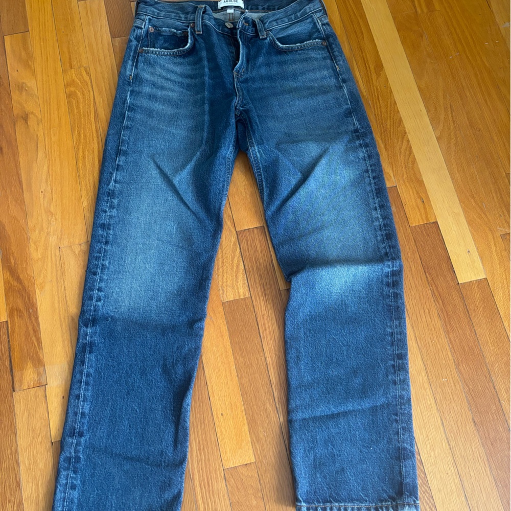 AGolde low waist, slim straight leg denim. Size 26